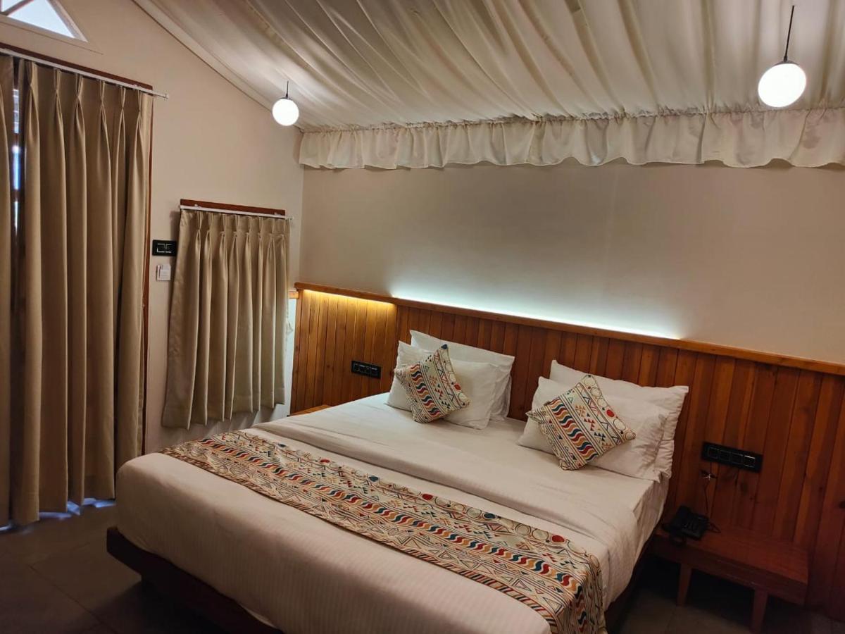 Nirvana Resort And Restaurant Garudeshwar Exterior foto