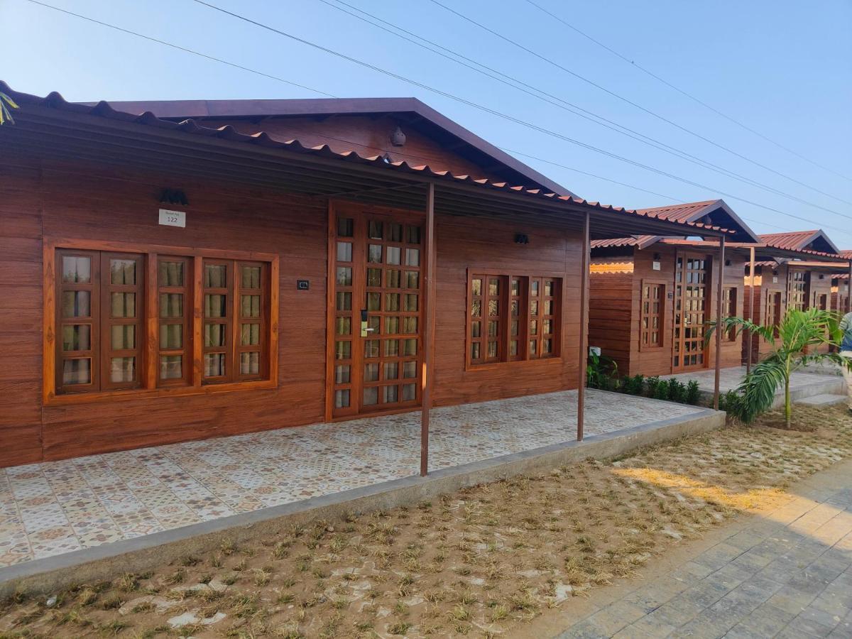 Nirvana Resort And Restaurant Garudeshwar Exterior foto